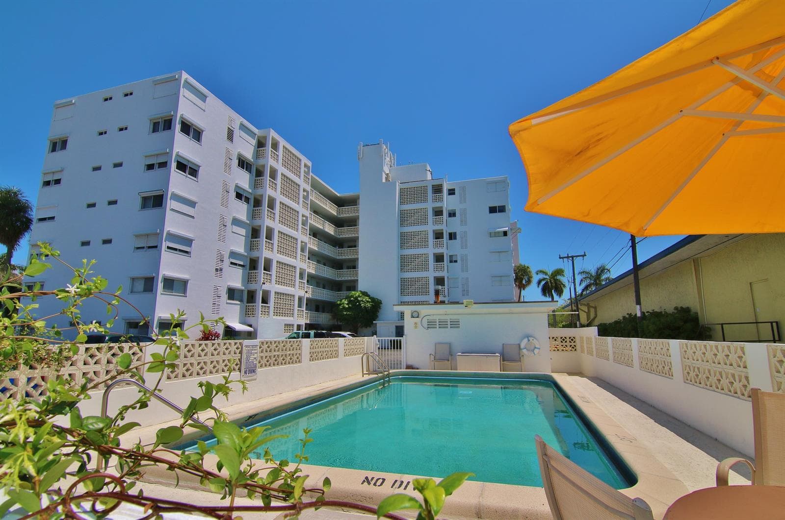 1 N Golfview Road # 205, FL 33460 — zdjęcie 2
