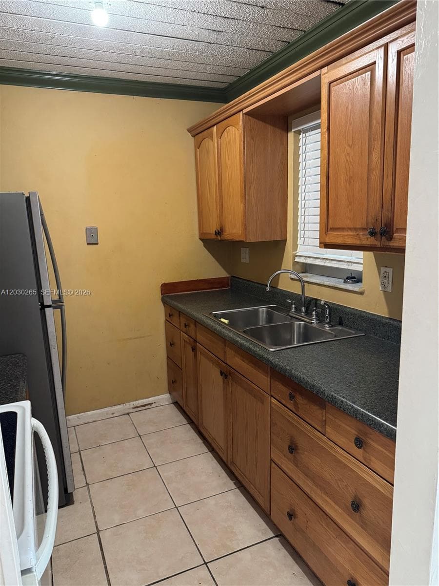 7105 W 13th Ave # 403, Hialeah, FL 33014 — zdjęcie 2