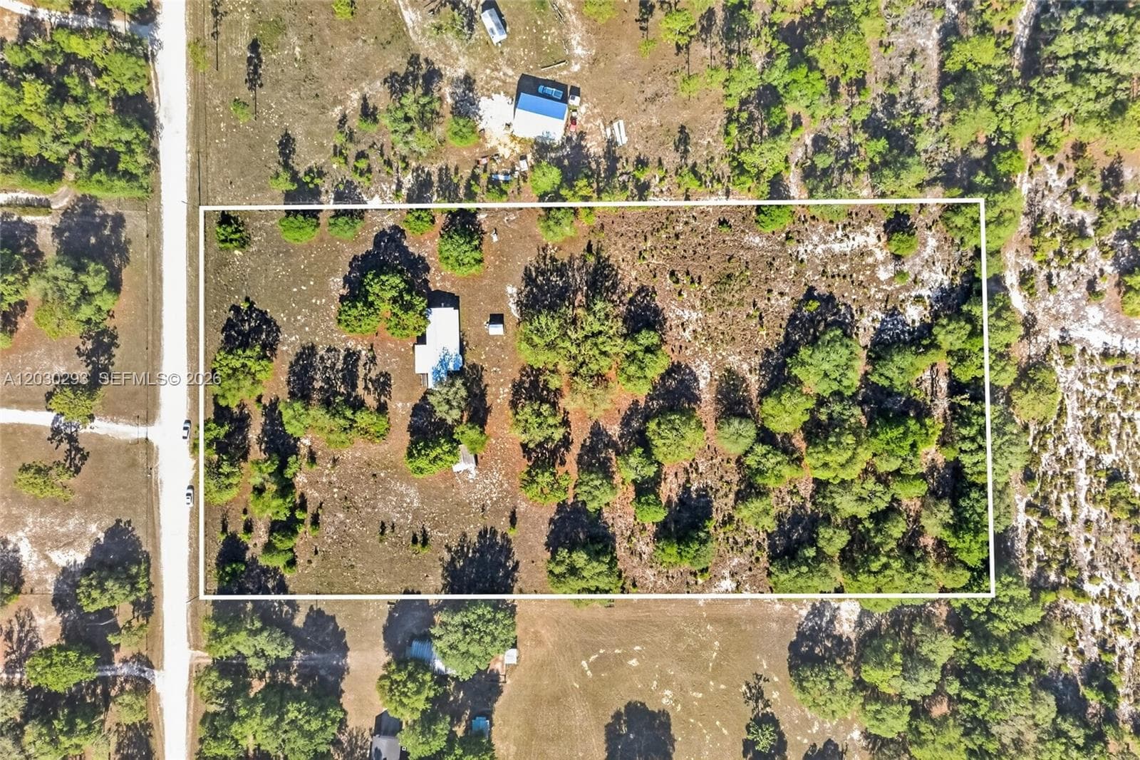 11751 NE 116TH ST, Other City - In The State Of Florida, FL 32618 — zdjęcie 4