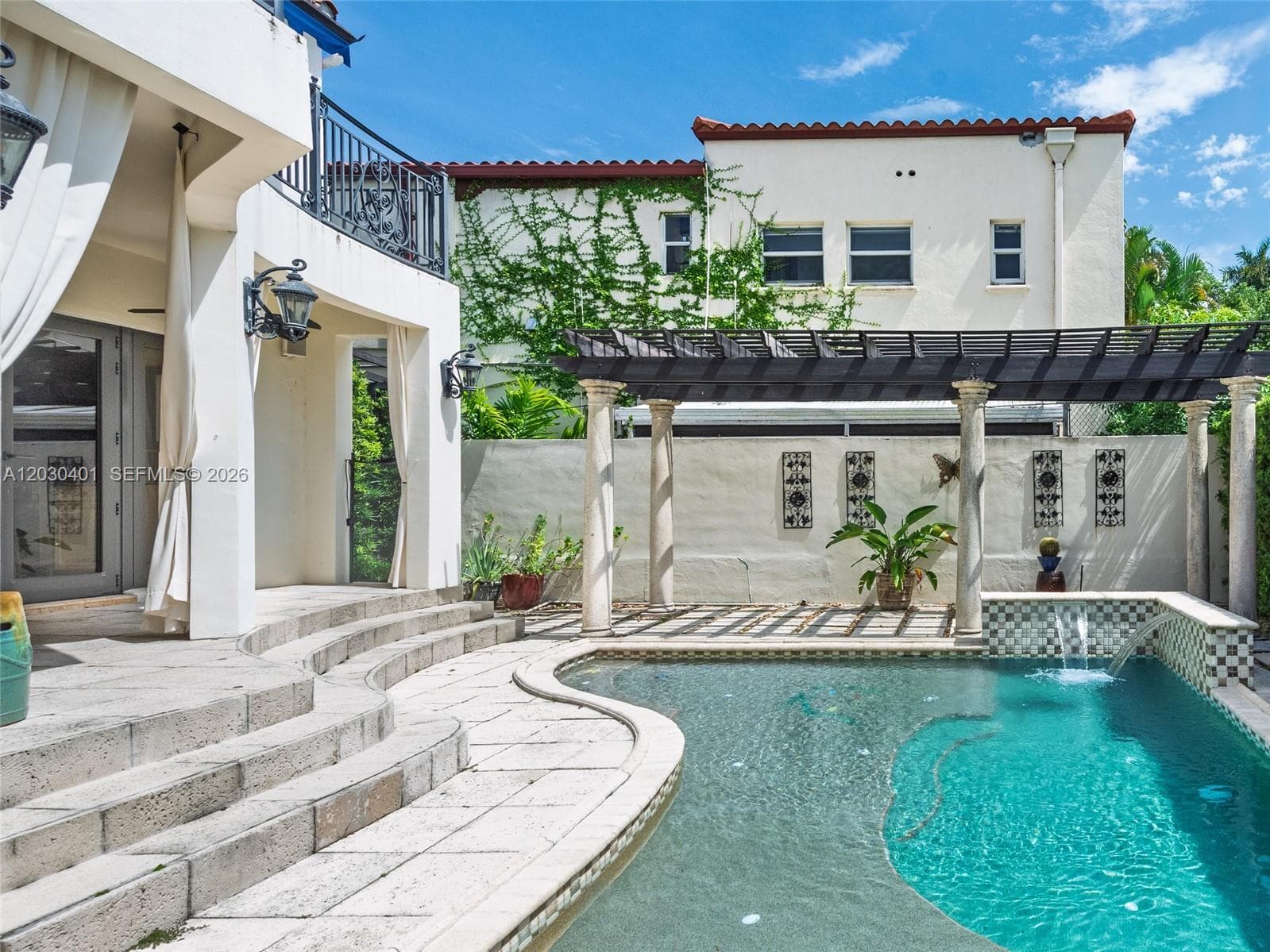 5860 Pine Tree Dr, Miami Beach, FL 33140 — zdjęcie 3