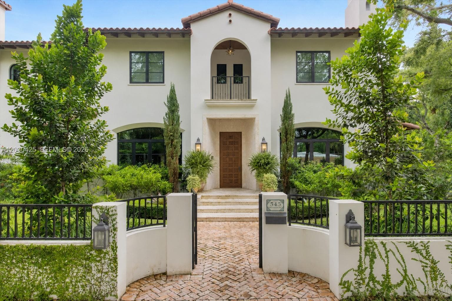 545 San Antonio Ave, Coral Gables, FL 33146 — zdjęcie 3