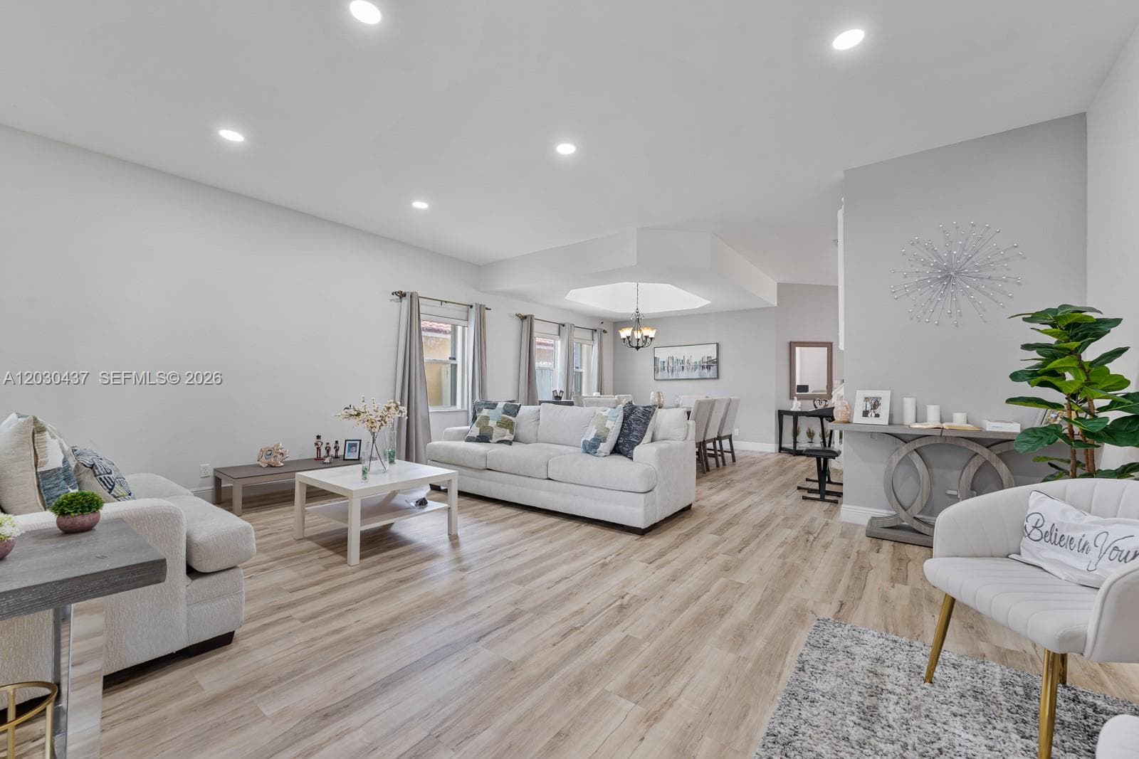 1021 NW 185th Ter, Pembroke Pines, FL 33029 — zdjęcie 5