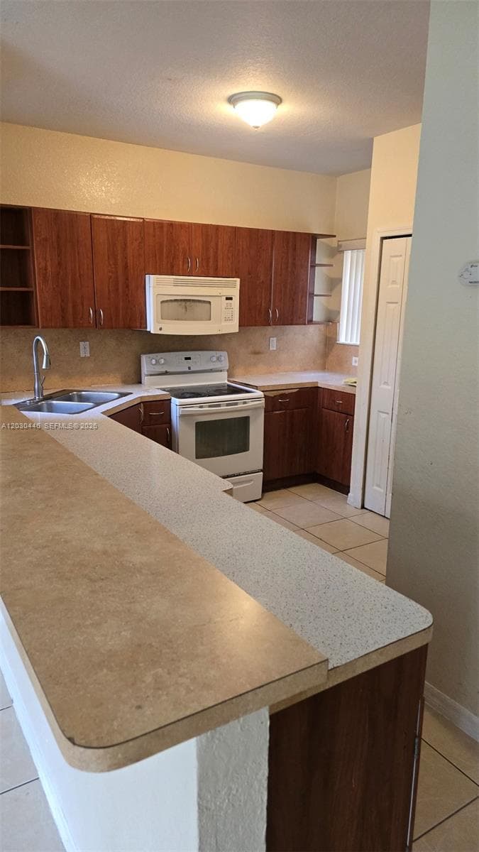 671 SW 10th St, Florida City, FL 33034 — zdjęcie 3