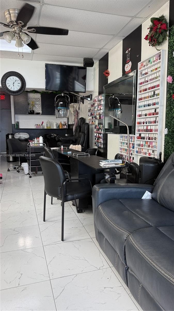 11842 W Dixie Hwy, Miami, FL 33161 — zdjęcie 4