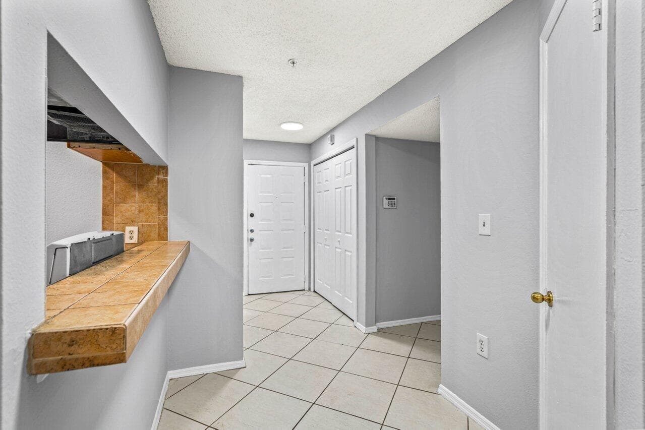 2305 N Congress Avenue # 18, Boynton Beach, FL 33426 — zdjęcie 2