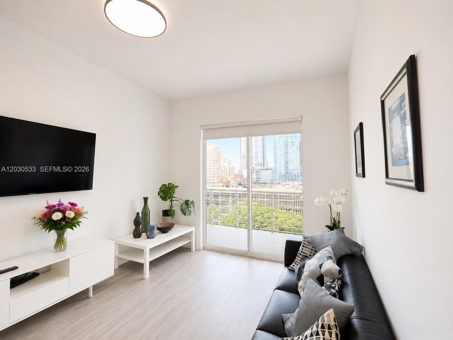 234 NE 3rd St # 905, Miami, FL 33132 — zdjęcie 4