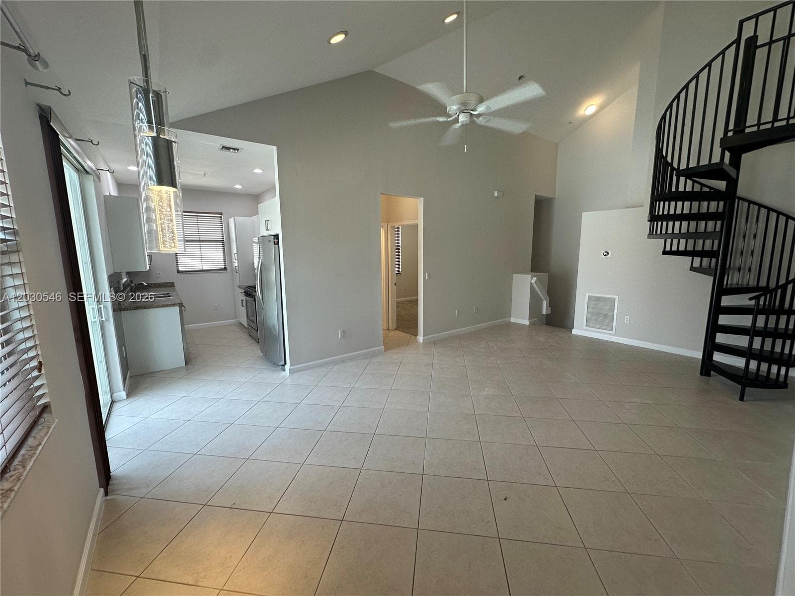 12630 NW 32nd Ct, Sunrise, FL 33323 — zdjęcie 2
