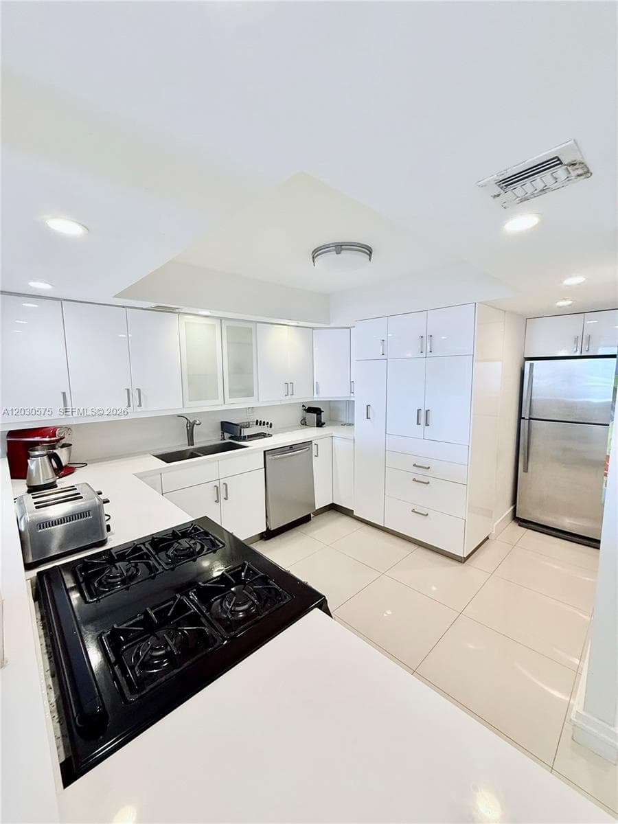 3140 S Ocean Dr # 310, Hallandale Beach, FL 33009 — zdjęcie 3