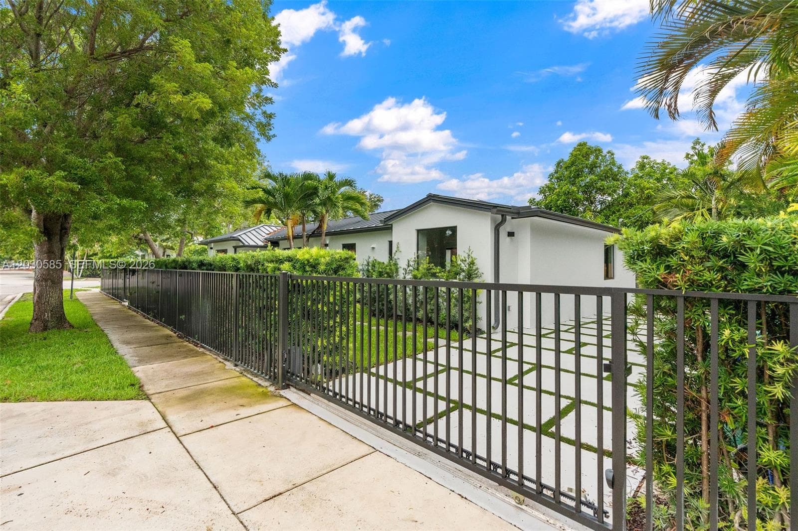 2286 SW 21st Ave, Miami, FL 33145 — zdjęcie 2