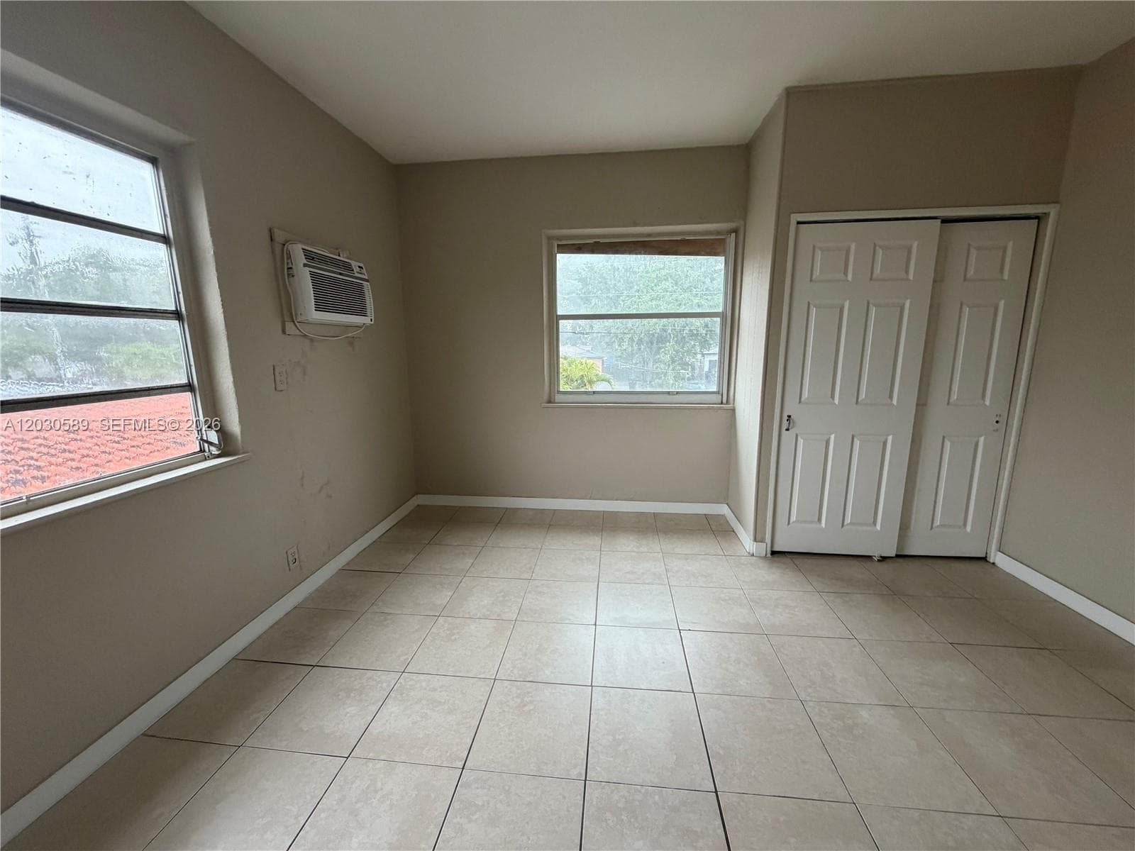 1422 NW 26th Ave # top, Miami, FL 33125 — zdjęcie 3