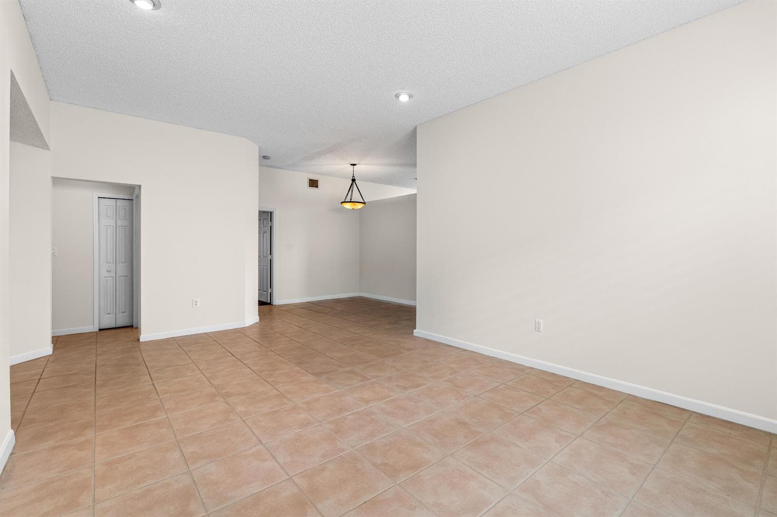 376 E Royal Cove Circle, Davie, FL 33325 — zdjęcie 5