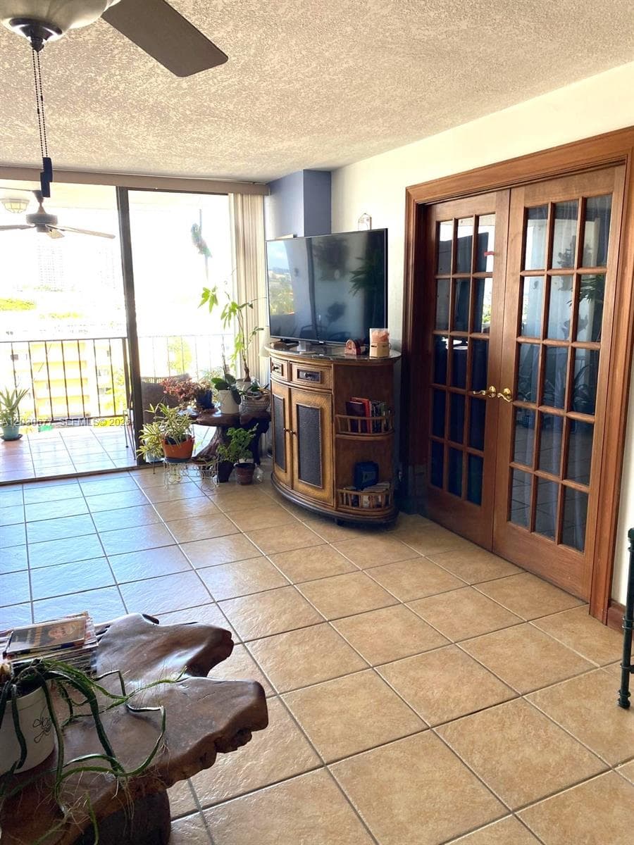 3545 NE 166th St # 908, North Miami Beach, FL 33160 — zdjęcie 4