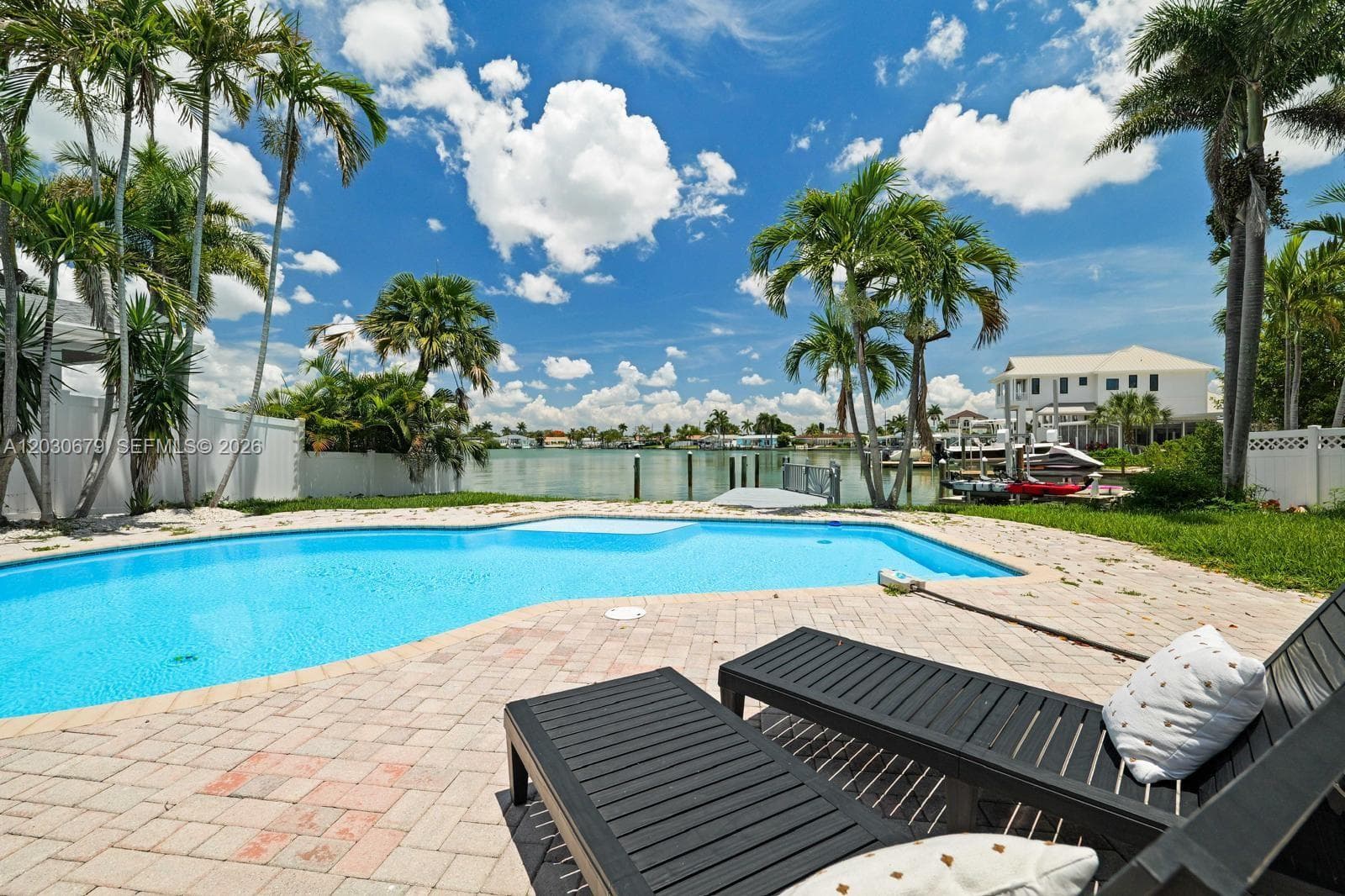 7905 9th AVE S, St Petersburg, FL 33707 — zdjęcie 5
