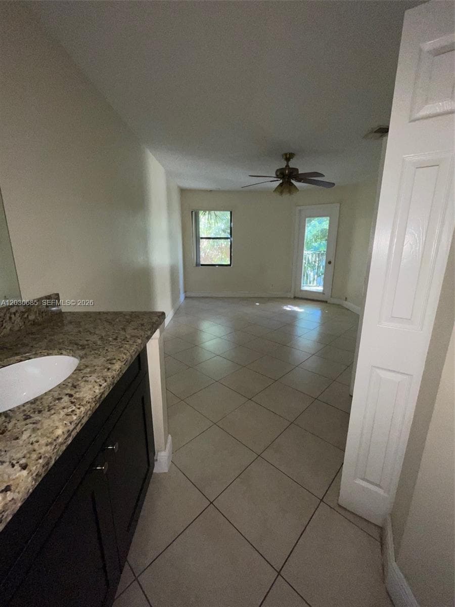 9999 Summerbreeze Dr # 915, Sunrise, FL 33322 — zdjęcie 4