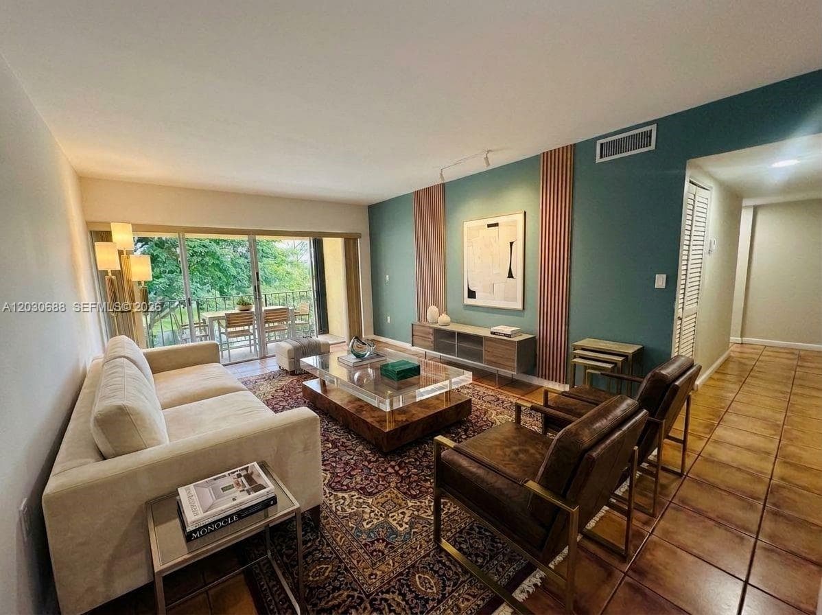 8775 Park Blvd # 309, Miami, FL 33172 — zdjęcie 3