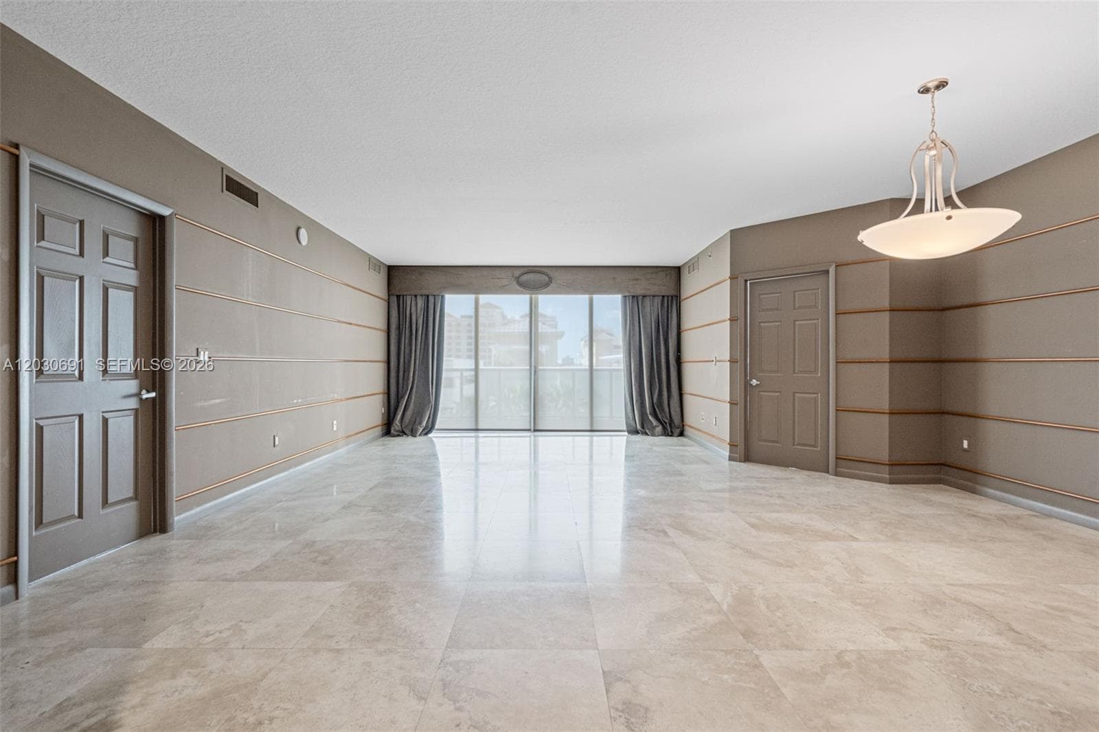 Port Condominium — zdjęcie 4