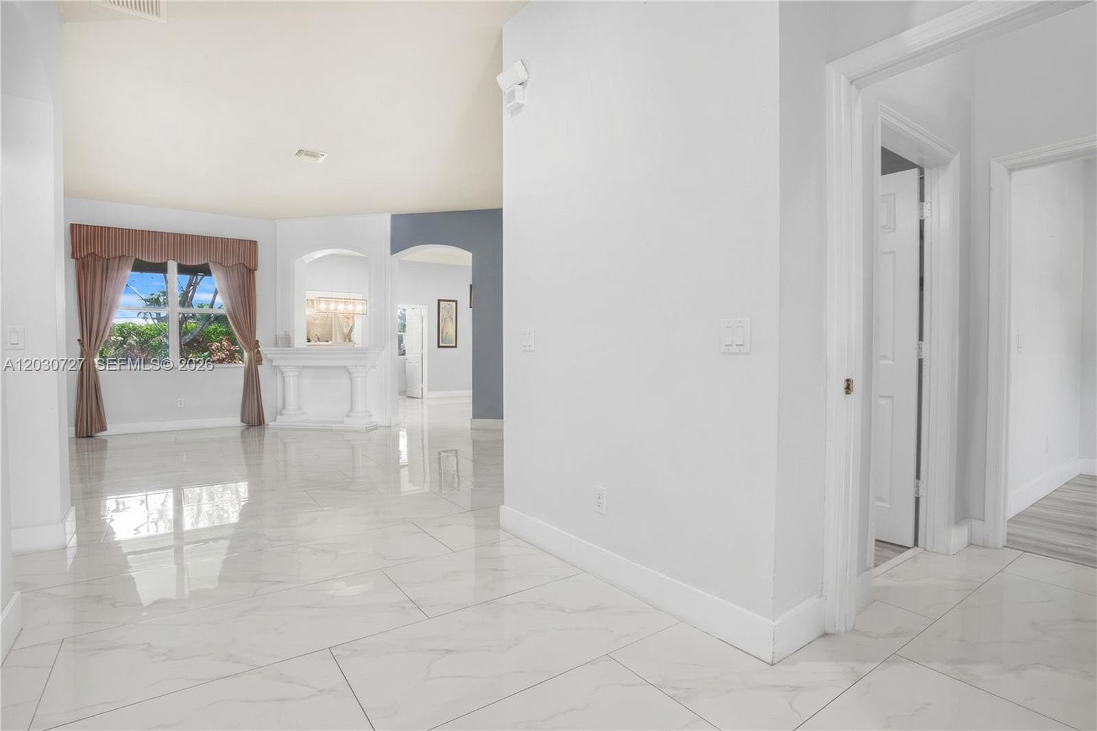 19548 S Whitewater Ave, Weston, FL 33332 — zdjęcie 5