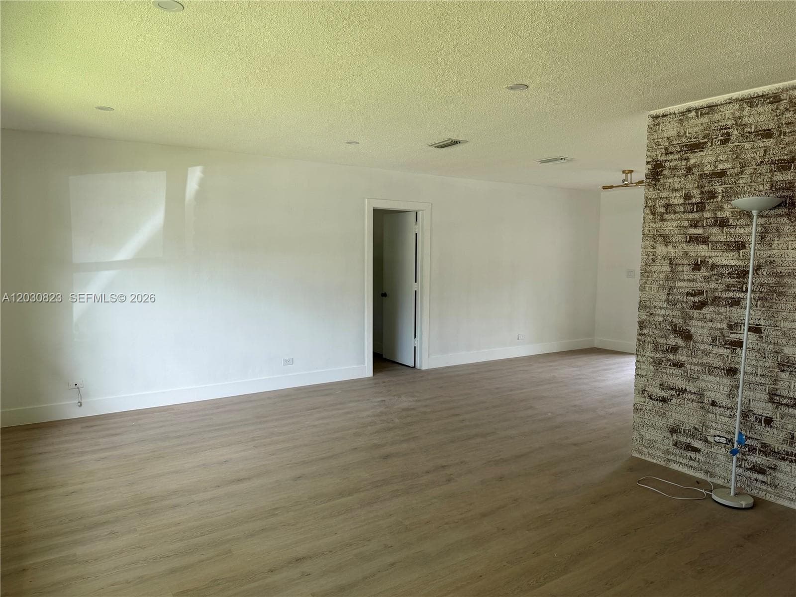 7220 NW 7th St, Plantation, FL 33317 — zdjęcie 2