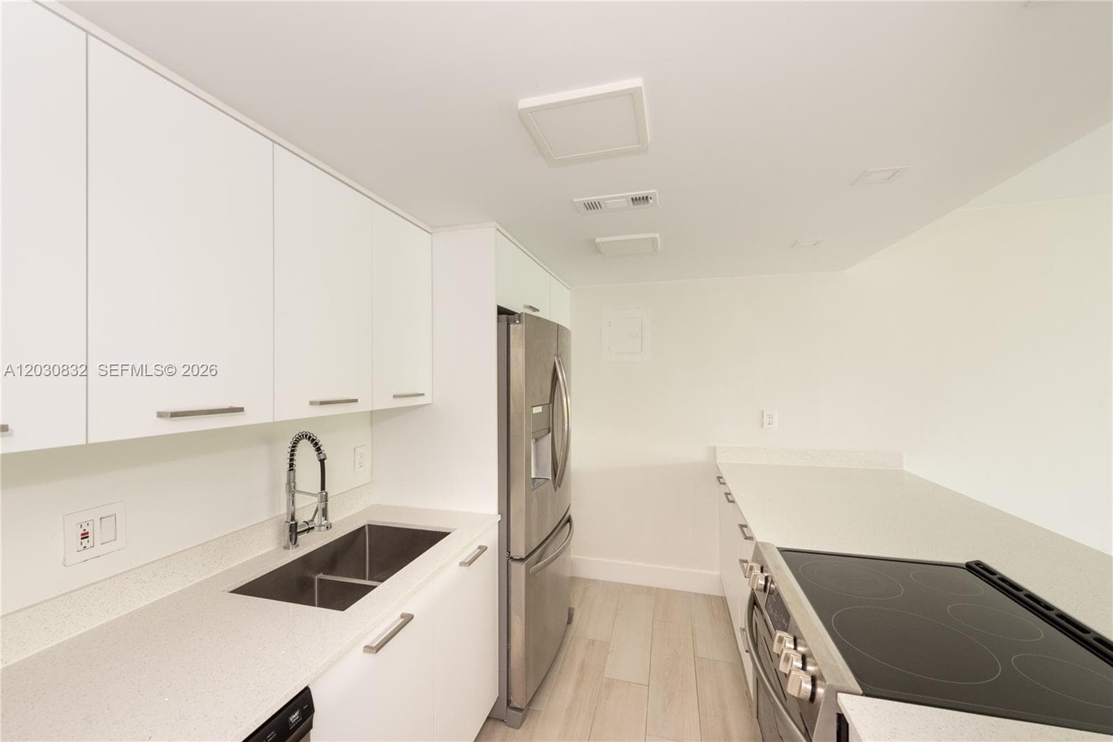 155 Ocean Lane Dr # 403, Key Biscayne, FL 33149 — zdjęcie 5