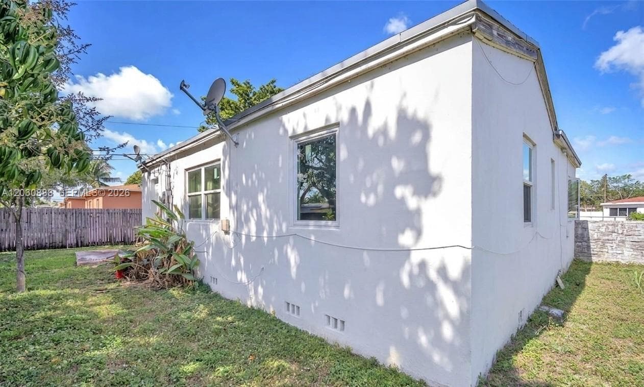 1236 Jann Ave, Opa-Locka, FL 33054 — zdjęcie 4