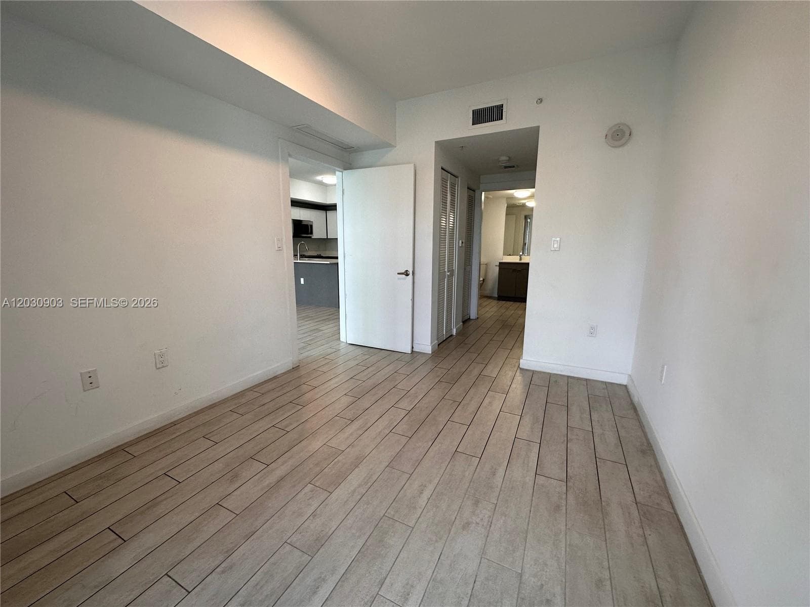 321 NE 26th St # 601, Miami, FL 33137 — zdjęcie 4