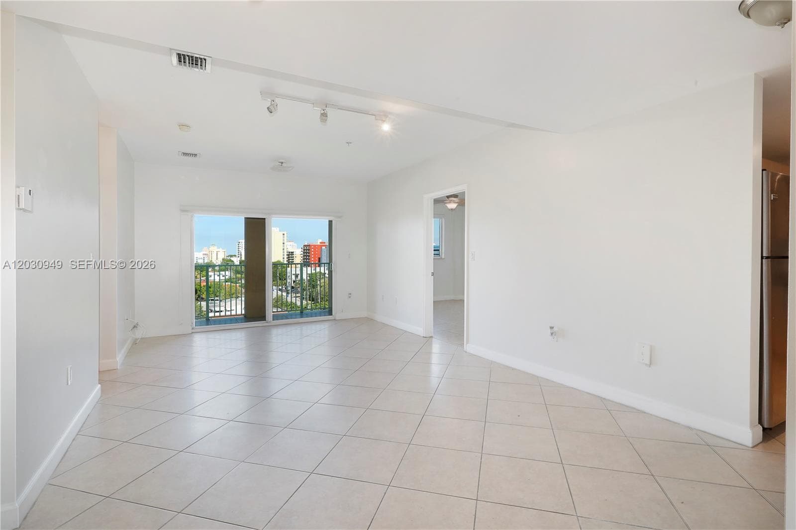 2280 SW 32nd Ave # 605, Miami, FL 33145 — zdjęcie 4