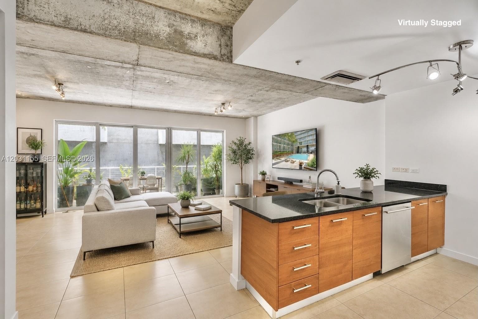 3449 NE 1st Ave # 109, Miami, FL 33137 — zdjęcie 3