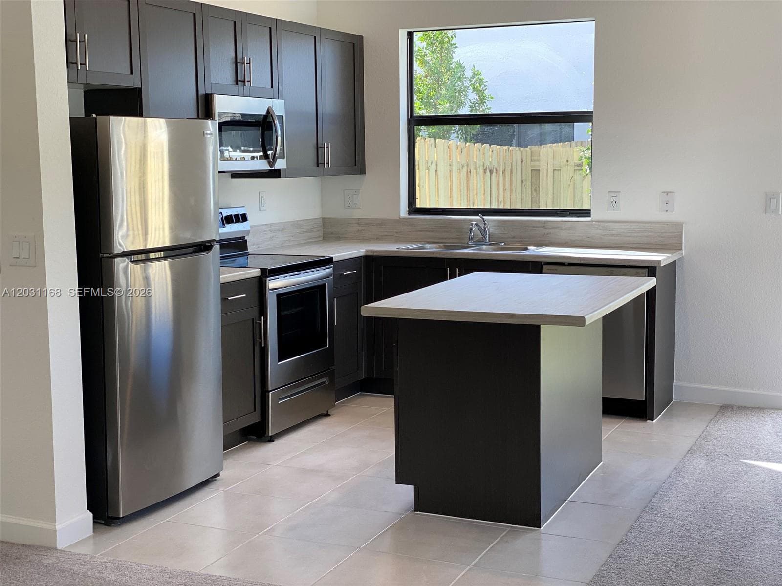 21466 NE 3 Place, Miami, FL 33179 — zdjęcie 4