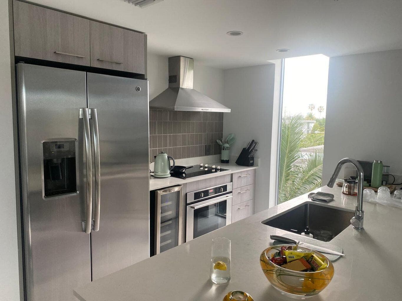 1133 102nd Street # 403, Bay Harbor Islands, FL 33154 — zdjęcie 2