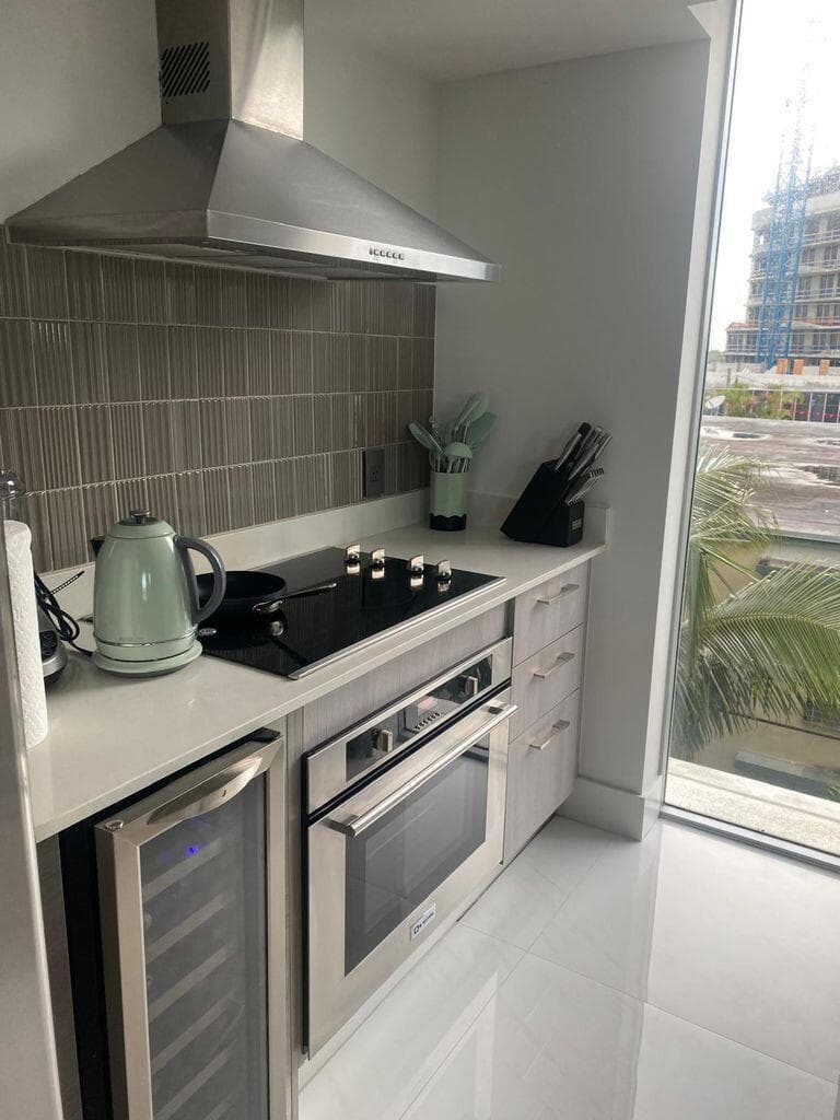 1133 102nd Street # 403, Bay Harbor Islands, FL 33154 — zdjęcie 3