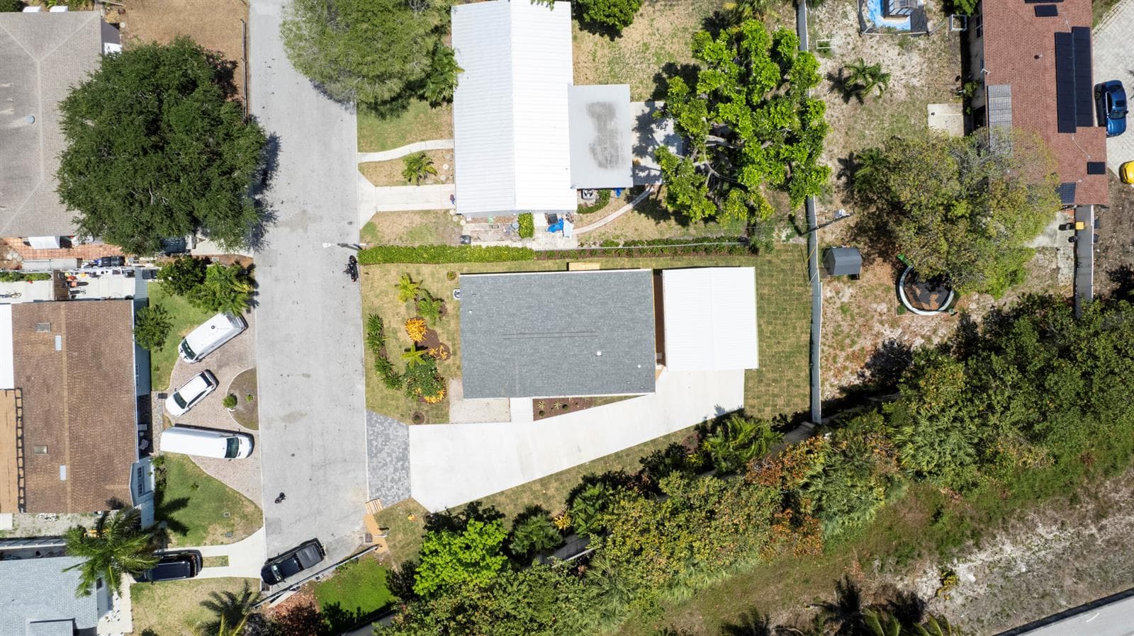 1757 N 12th Ct Court N, FL 33460 — zdjęcie 4
