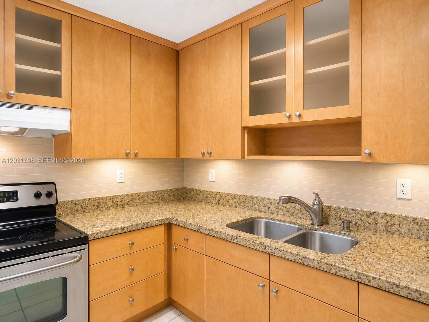 4011 N Meridian Ave # 35, Miami Beach, FL 33140 — zdjęcie 3