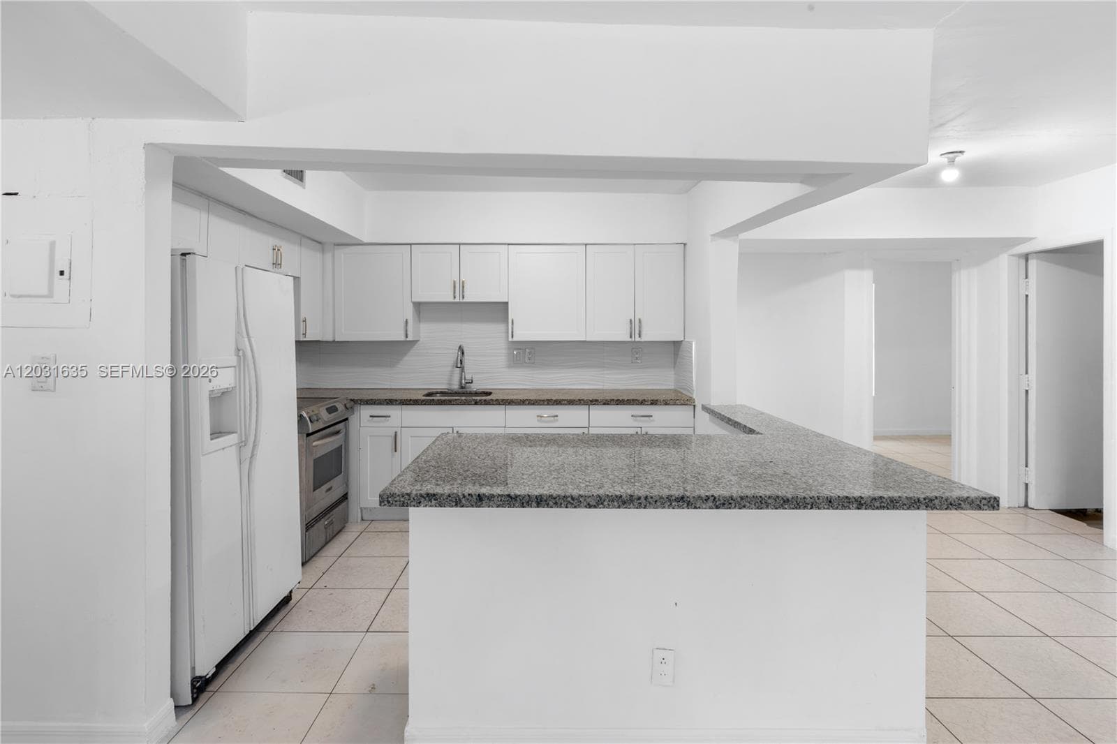 3061 NE 4th Ave, Wilton Manors, FL 33334 — zdjęcie 5