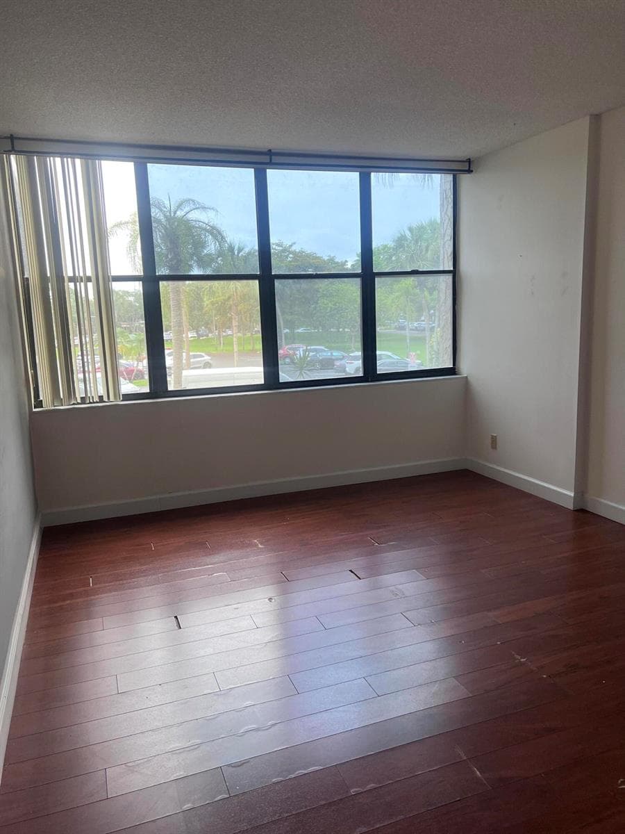 16300 Golf Club Road # 216, Weston, FL 33326 — zdjęcie 5
