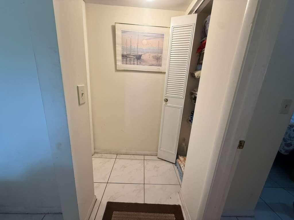213 Pine Hov Circle # D2, FL 33463 — zdjęcie 3