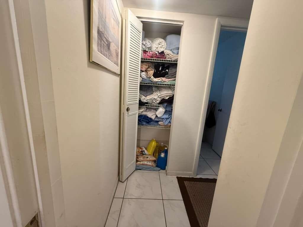 213 Pine Hov Circle # D2, FL 33463 — zdjęcie 5