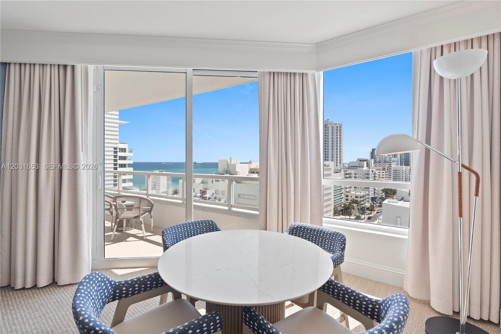 4401 COLLINS AV # 1206, Miami Beach, FL 33140 — zdjęcie 2