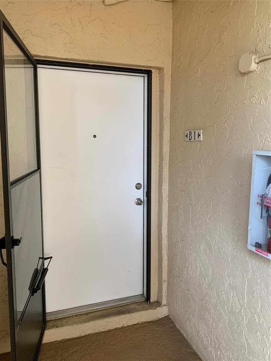 200 Jacaranda Country Club Drive # 1b, Plantation, FL 33324 — zdjęcie 4