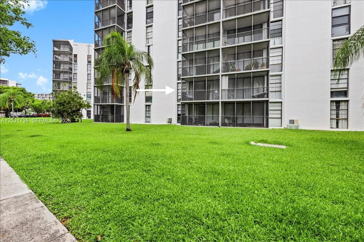 3101 N Country Club Dr # 209, Aventura, FL 33180 — zdjęcie 3