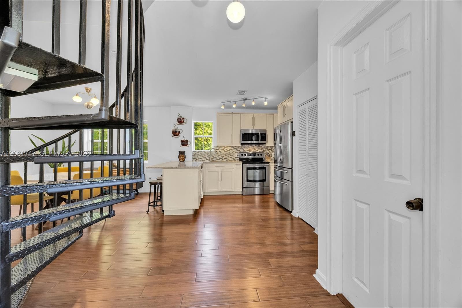 2850 Coconut Ave # 15, Miami, FL 33133 — zdjęcie 4