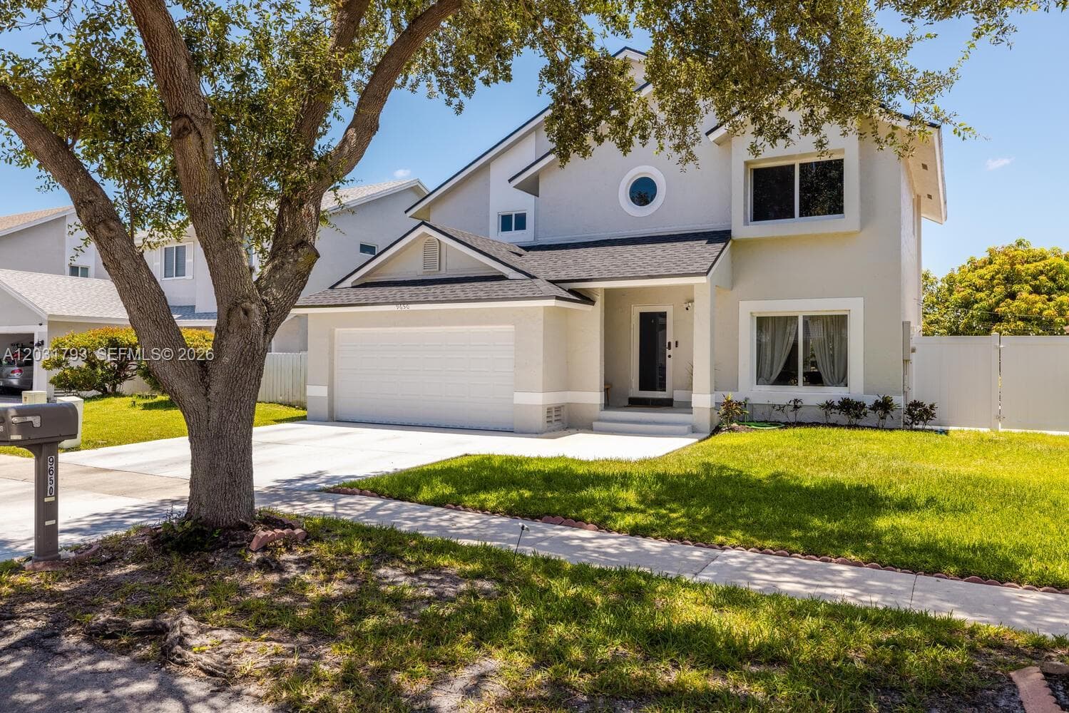 9650 SW 9th Ct, Pembroke Pines, FL 33025 — zdjęcie 4