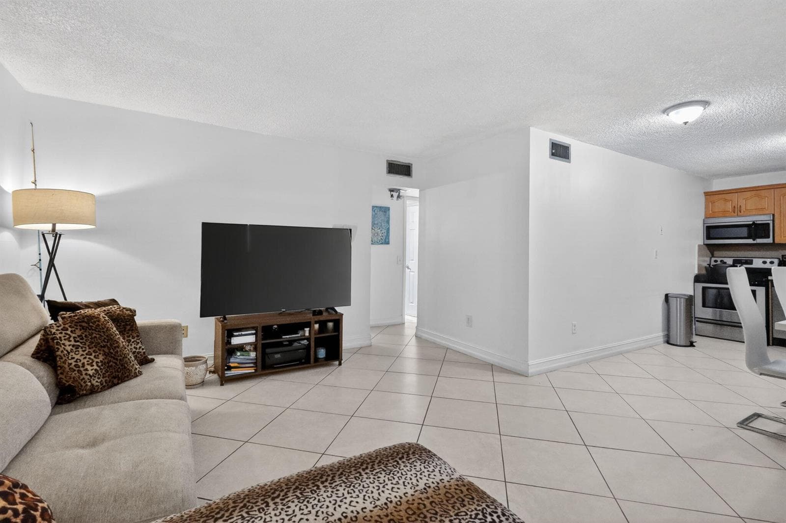1801 S Treasure Drive # 415, North Bay Village, FL 33141 — zdjęcie 5