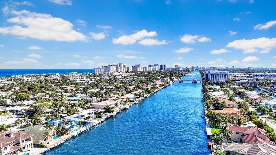 4555 W Tradewinds Avenue, Lauderdale By The Sea, FL 33308 — zdjęcie 3