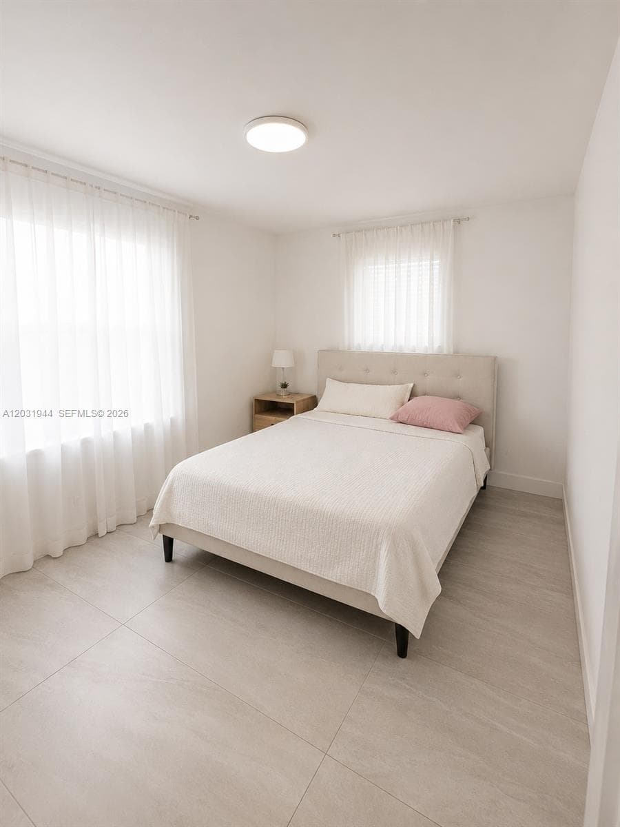 800 NE 2nd Ct, Hallandale Beach, FL 33009 — zdjęcie 5
