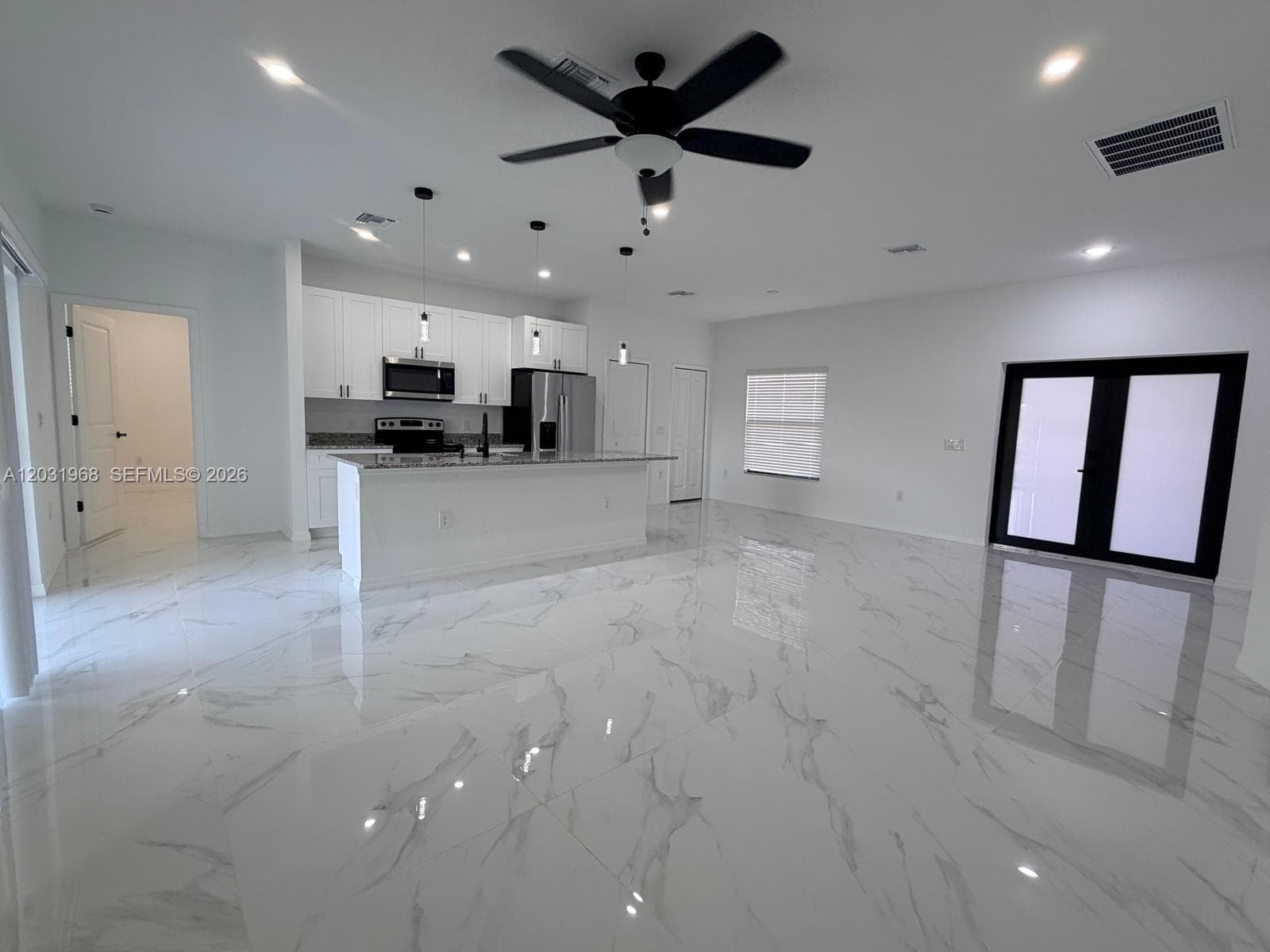2706 72nd St W, Lehigh Acres, FL 33971 — zdjęcie 3