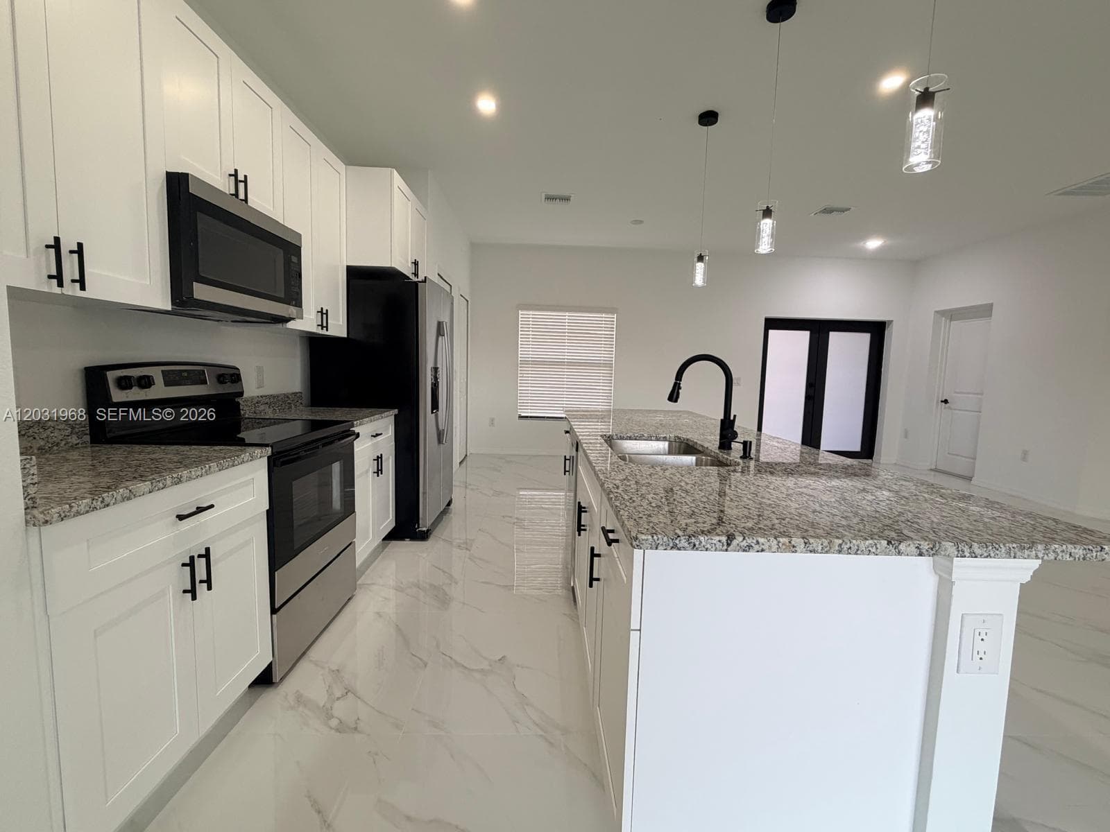 2706 72nd St W, Lehigh Acres, FL 33971 — zdjęcie 4