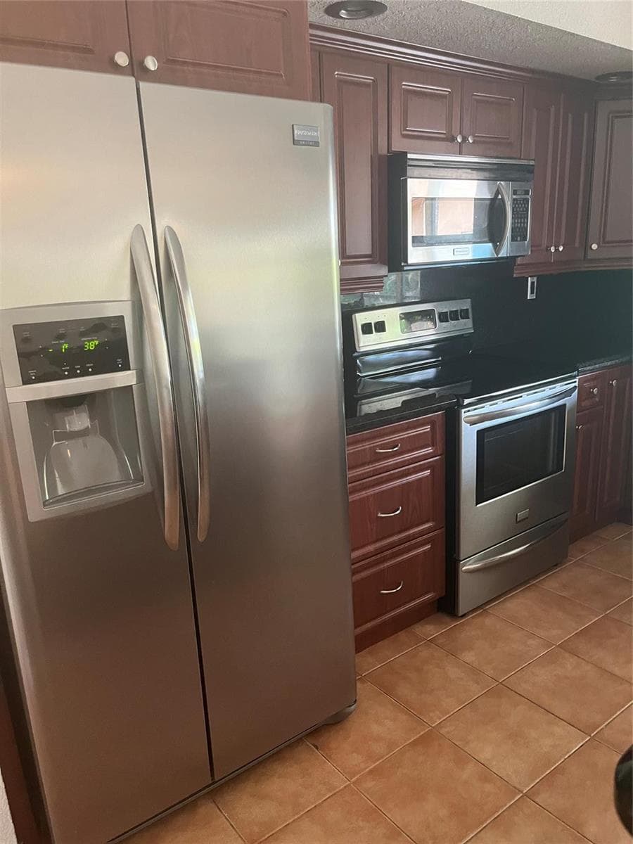 10734 NW 17th Manor, Coral Springs, FL 33071 — zdjęcie 3