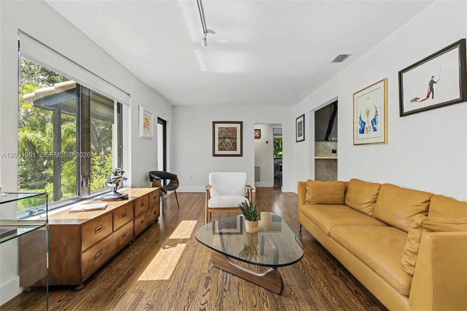 10550 NE 3rd Ct, Miami Shores, FL 33138 — zdjęcie 5