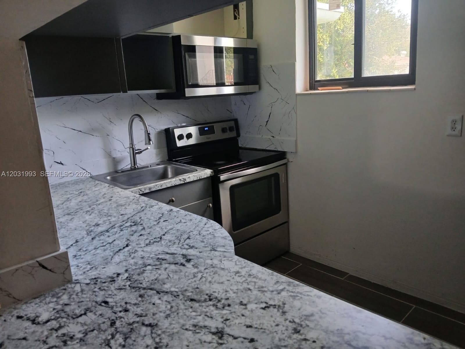 1400 NE 148th St # 2, Miami, FL 33161 — zdjęcie 4