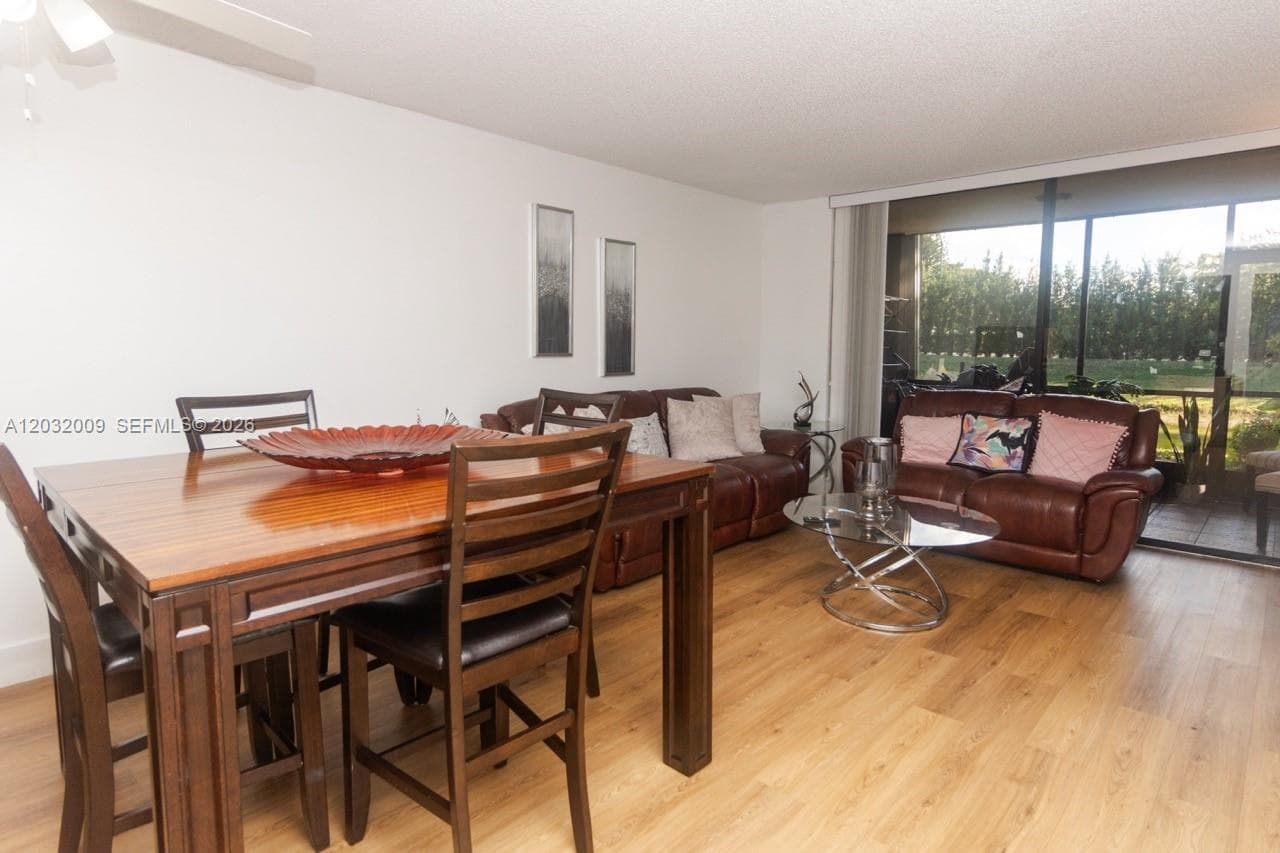 7200 NW 1st St # 103, Plantation, FL 33317 — zdjęcie 3